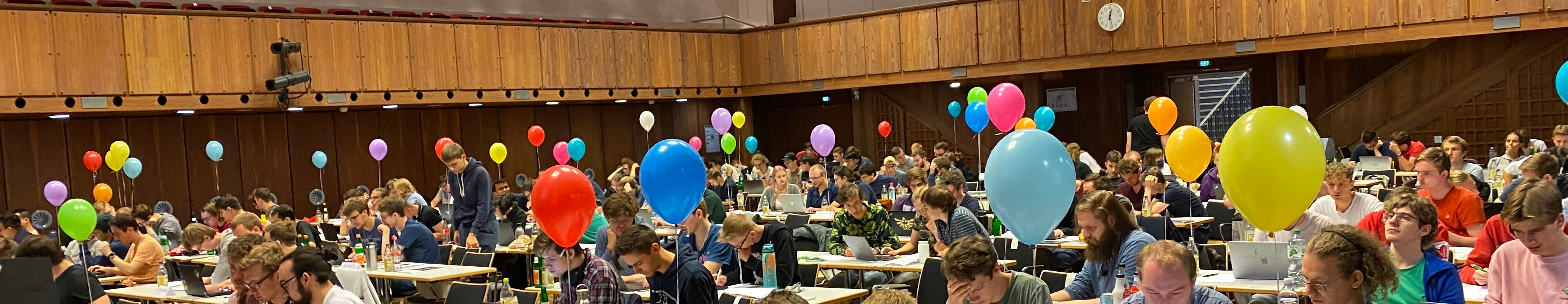 Wettbewerb zu 50 Jahre Informatik an der RWTH in der Aula